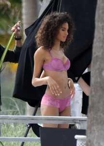 Lais Ribeiro & Cindy Bruna Sexy 9 - The Fappening Blog.jpg