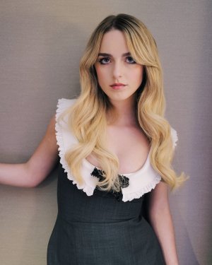 MckennaGrace2 (4).jpg