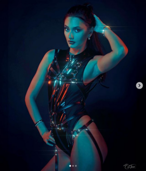 Screenshot 2024-08-12 at 16-19-07 Chris Shine On. Model Tiff Rose @neon_dreams_studio #Berkshi...png