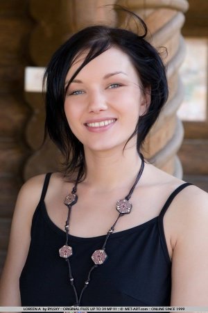 loreen-a-lamika-01 thefappeningblog.com.jpg