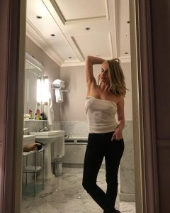 Leven Rambin 1 - The Fappening Blog.jpg