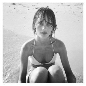 Amber Valletta Nude & Sexy 8 - The Fappening Blog.jpg