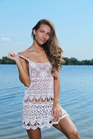 0019-01 thefappeningblog.com.jpg