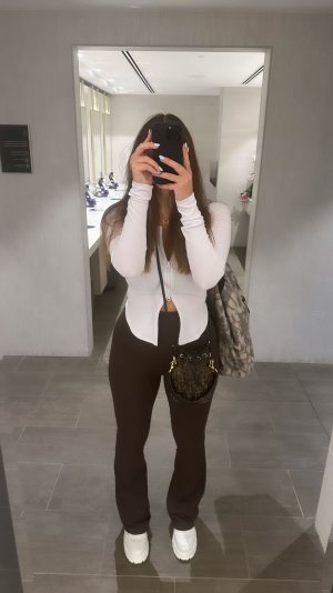 imogen_thomas's instagram 2024-5-8-18.2.940 story.jpg