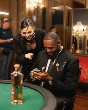 victoriajustice_post_8_24_2024_4_43_12 PM3441947941018436028.jpg