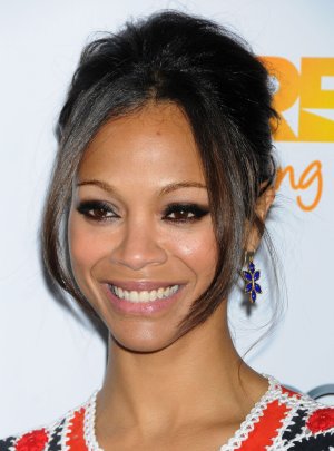 Zoe-Saldana-at-The-Trevor-Projects-2011-in-Los-Angeles-14.jpg