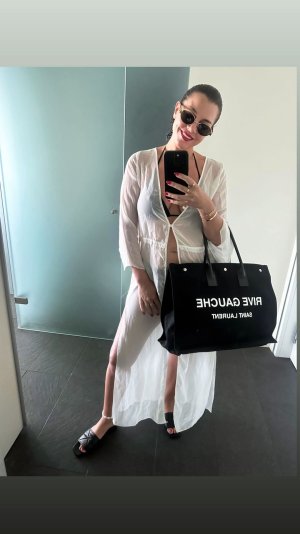 imogen_thomas's instagram 2023-9-16 story (1).jpg