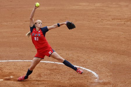 jennie-finch5jpg.jpg