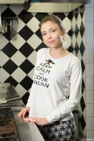 0009-03 thefappeningblog.com.jpg