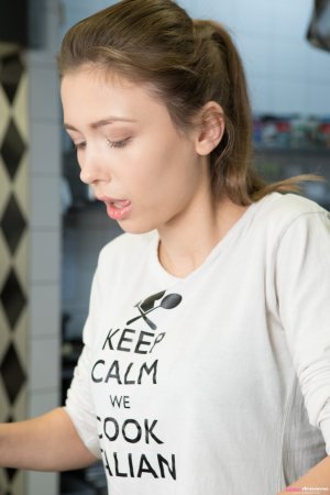 0009-04 thefappeningblog.com.jpg