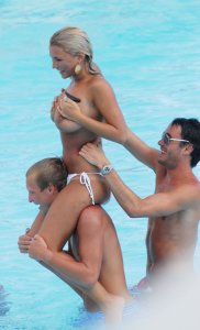 www-bruce-juice-com_BillieFaiers_BikiniMarbella25thMay20113.jpg