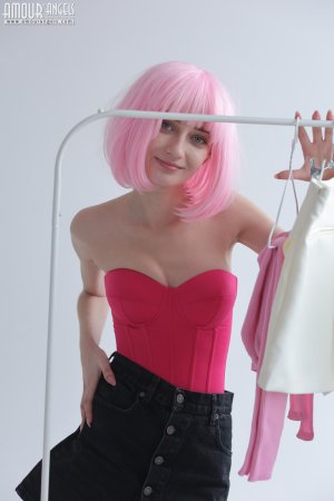 0004-01 thefappeningblog.com.jpg