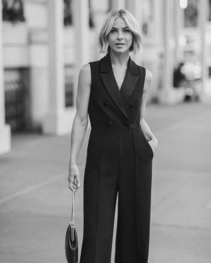 juleshough_post_9_8_2024_10_53_18 AM3452643474569168096.jpg