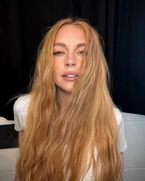 lindsaylohan-11-09-2024-0001.jpg