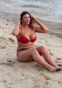 Lisa Appleton Nip Slip 40 - The Fappening Blog.jpg