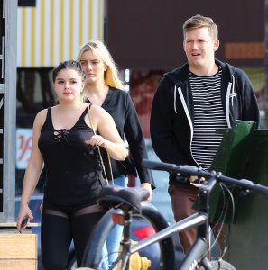 Ariel Winter Braless 35 - The Fappening Blog.jpg