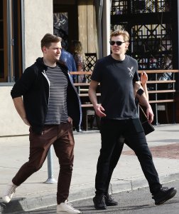 Ariel Winter Braless 62 - The Fappening Blog.jpg