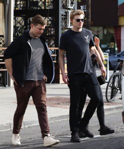 Ariel Winter Braless 64 - The Fappening Blog.jpg