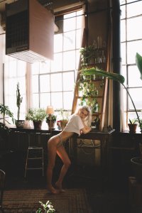 Alexa Reynen Sexy & Topless 4 - The Fappening Blog.jpg