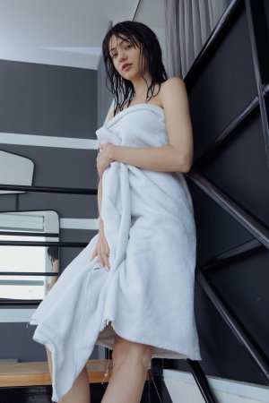 0007-01 thefappeningblog.com.jpg