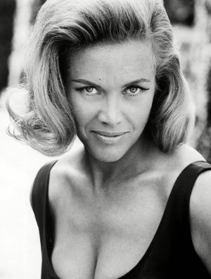 Honor Blackman 958.jpg
