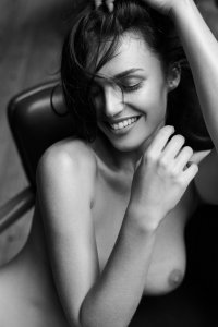 Melanie Paul Nude 14 - The Fappening Blog.jpg