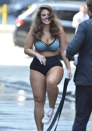 Ashley Graham.jpg