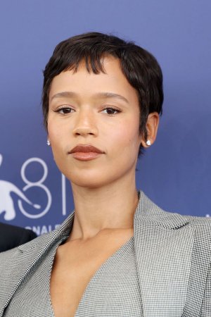 taylor-russell-at-luigi-de-laurentiis-venice-award-photocall-08-28-2024-4.jpg