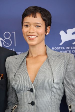 taylor-russell-at-luigi-de-laurentiis-venice-award-photocall-08-28-2024-9.jpg