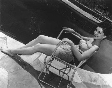 Debra Paget 4285064.jpg