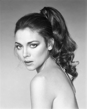 Kim Cattrall 1982 -p6268gBXka1sqf5tdo4.jpg