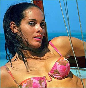 martine beswick (14).jpg