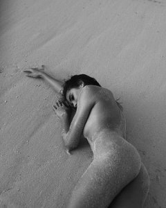 Taylor Hill & Romee Strijd Nude 2 - The Fappening Blog.jpg