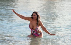 Lisa Appleton Sexy Topless 38 - The Fappening Blog.jpg