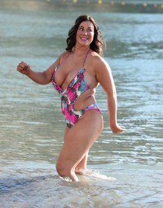 Lisa Appleton Sexy Topless 47 - The Fappening Blog.jpg