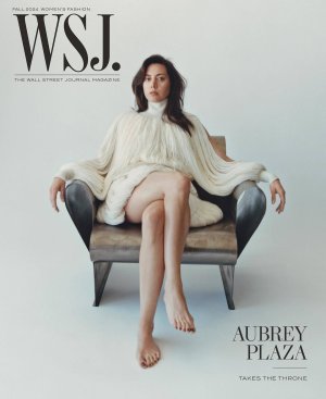 Aubrey-Plaza-Feet-8119020.jpg
