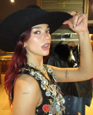 Dua_leggy cowgirl (7).jpg