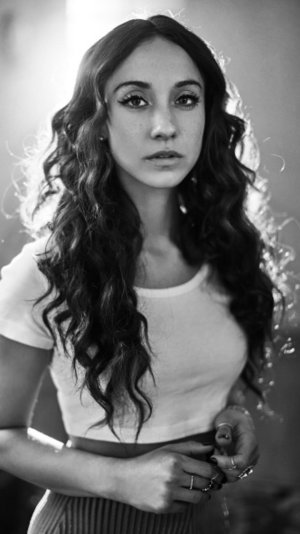 Stella Maeve (14).jpg