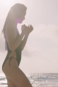 Lily Aldridge scr new 3 - The Fappening Blog.jpg