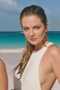 Eniko Mihalik Sexy 7 - The Fappening Blog.jpg