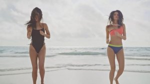 Isabeli Fontana Sexy scr 21 - The Fappening Blog.jpg