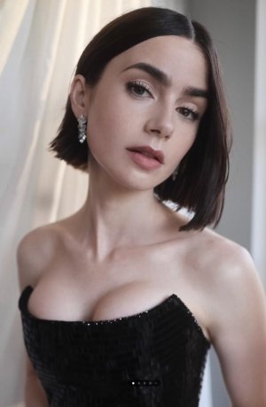Lily Collins.jpg