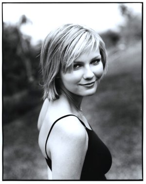 Kirsten_Dunst_Mark_Seliger_Photoshoot_2000___03.jpg
