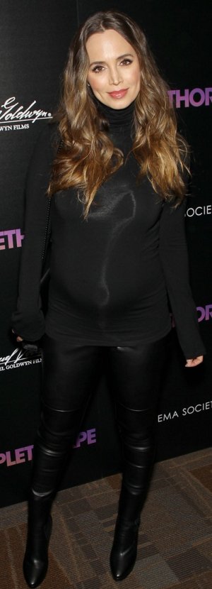 eliza-dushku-is-pregnant-10.JPG