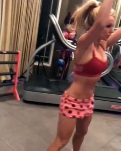 Britney Spears Sexy 1 - The Fappening Blog.jpg