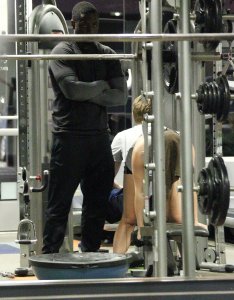 Ariel Winter 38 - The Fappening Blog.jpg