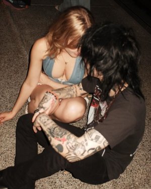 Grace Van Dien (7).jpg