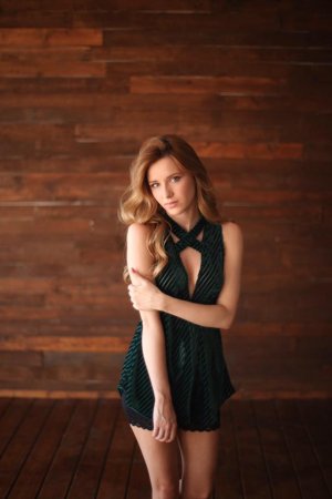 Sloane Avery (8).jpg