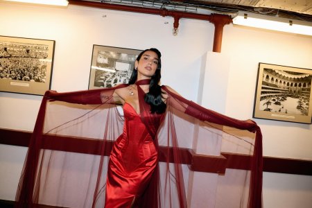 Dua_Lipa_Backstage  (10).jpg