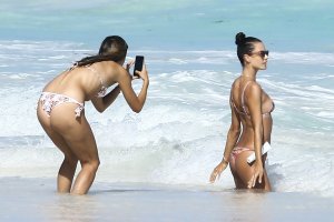 TheFappeningBlog.com - Alessandra Ambrosio Sexy 22.jpg